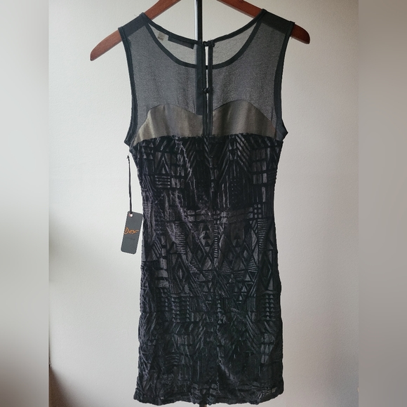 Black Velvet Print Mini Dress - Picture 5 of 5